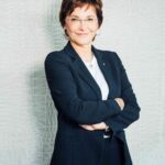 Portrait von  Claudia Höller MBA, Vorstand Risikomanagement & Finanzen in der Hypo Tirol Bank, Standort Vorstand