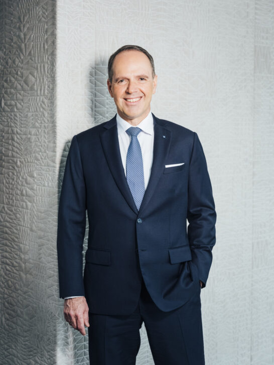 Portrait von Markus Hildmann MBA, Vorstand Vertrieb & Treasury in der Hypo Tirol Bank, Standort Vorstand