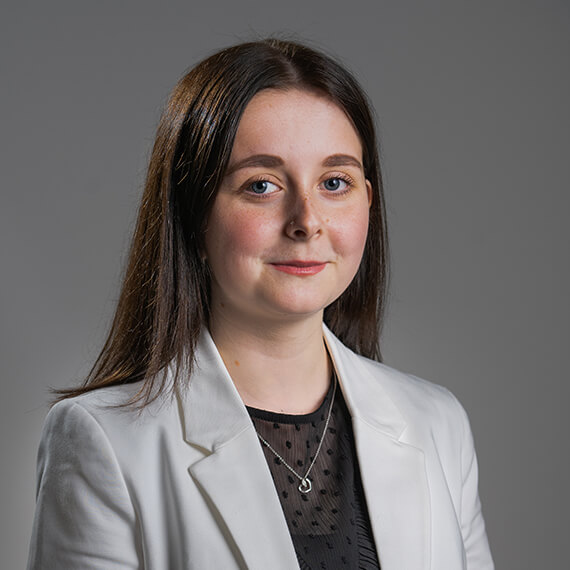 Portrait von  Laura Steinlechner , Experte WohnRaum in der Hypo Tirol Bank, Standort WohnRaum